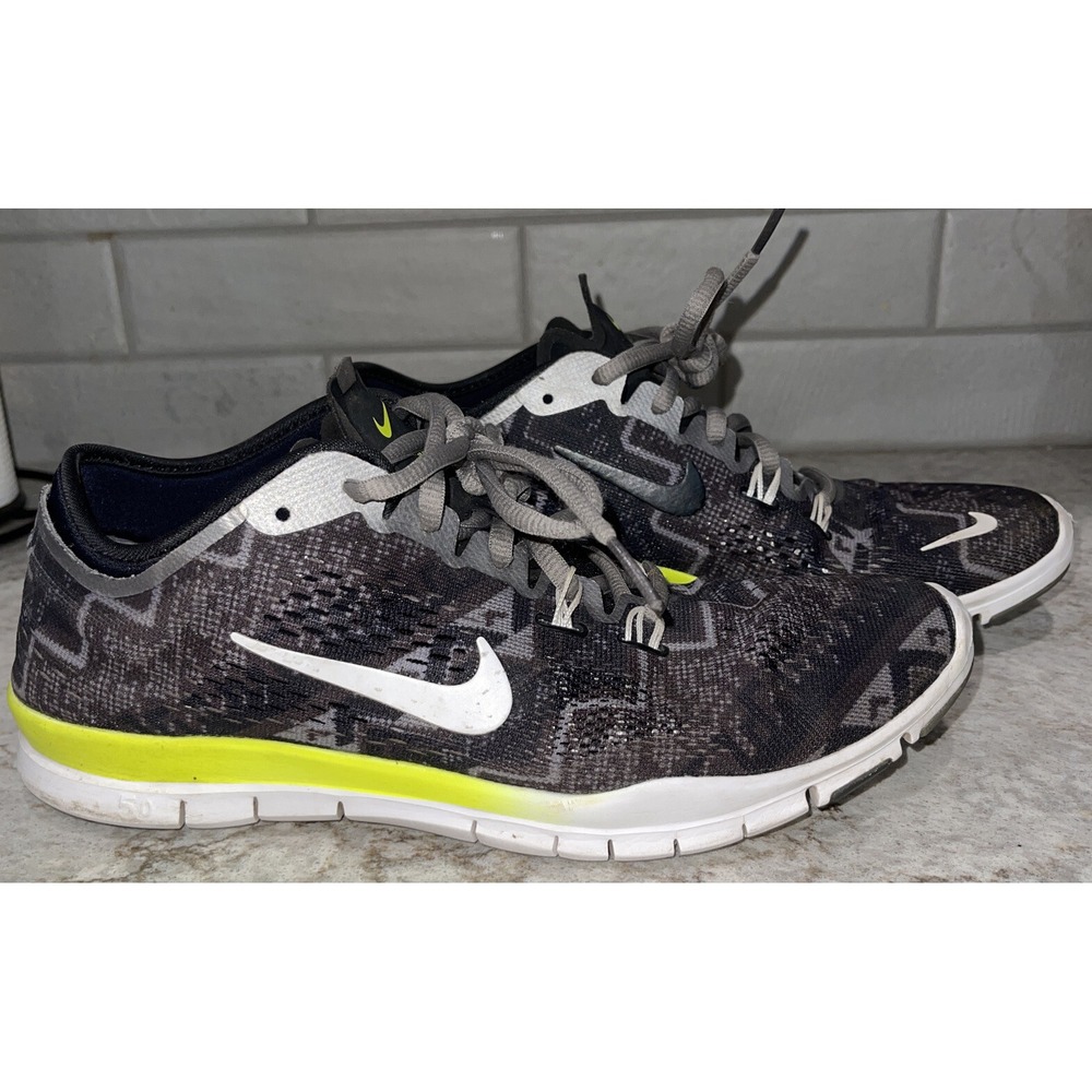 Women's Nike Free TR Fit 4 Cross Training Shoes Black Gray Green Size 8 Athletic